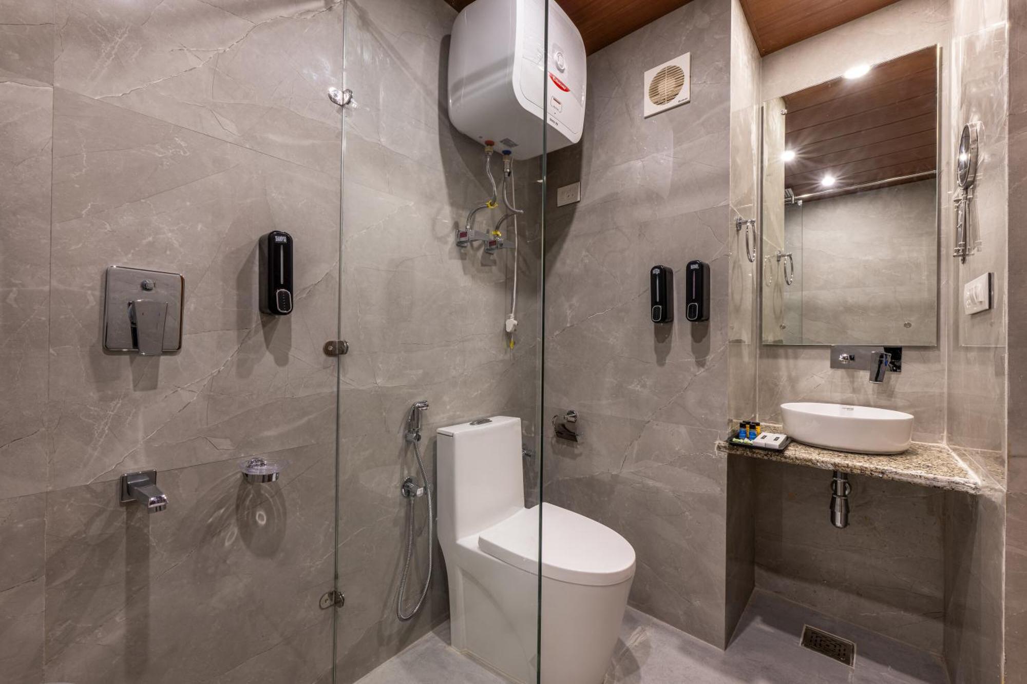 ホテル Echor Himalayan Heights Luxe Manali エクステリア 写真