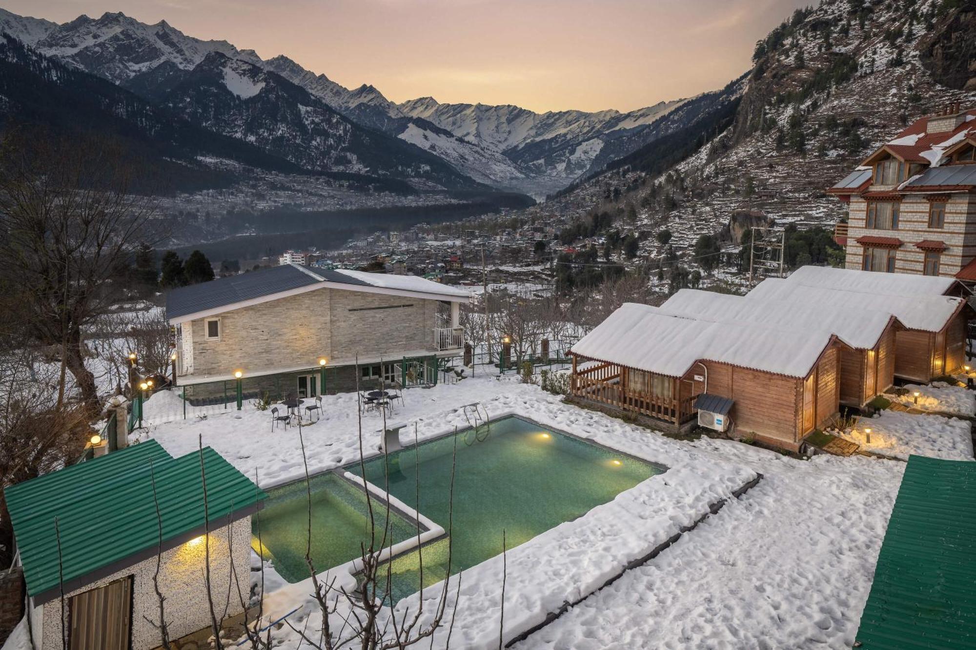 ホテル Echor Himalayan Heights Luxe Manali エクステリア 写真