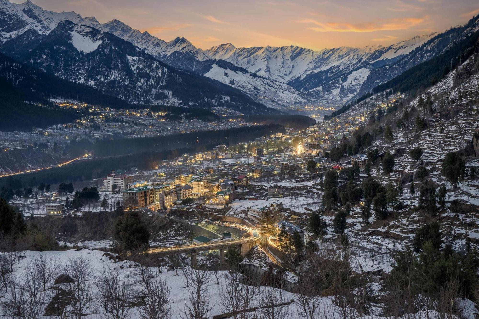 ホテル Echor Himalayan Heights Luxe Manali エクステリア 写真