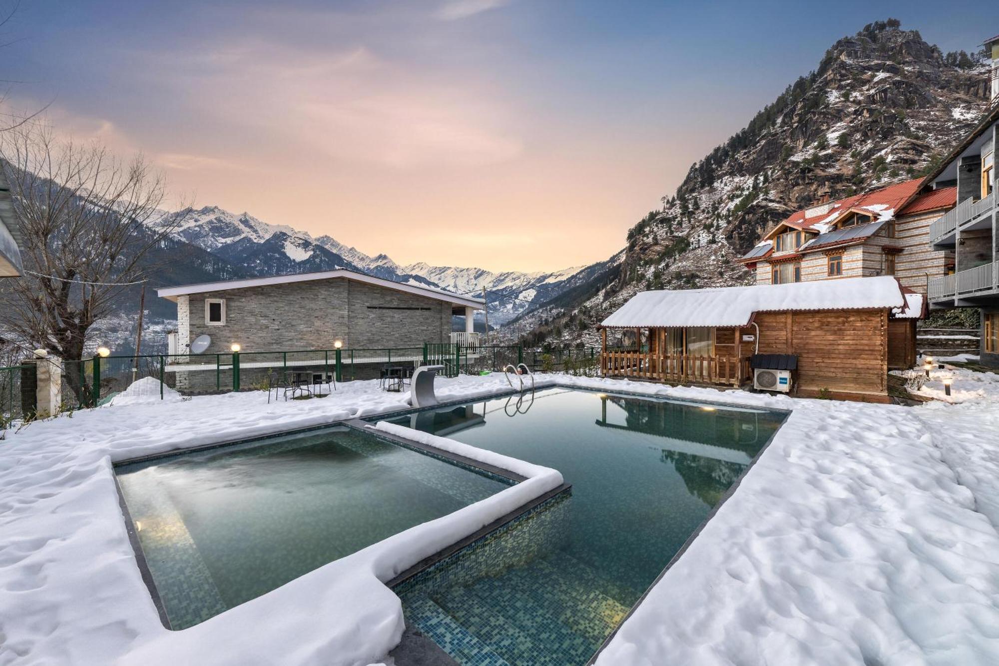 ホテル Echor Himalayan Heights Luxe Manali エクステリア 写真